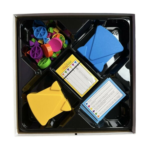 Trivial Pursuit Family Edition Board Game Fun Trivia For Kids & Adults - Picture 5 of 11